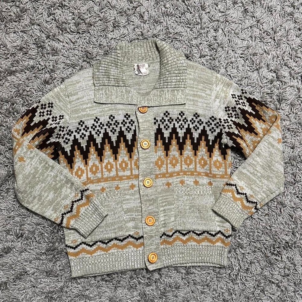 Vintage 70s Acrylic Button Up sweater with Geometric Pattern And Wood Button